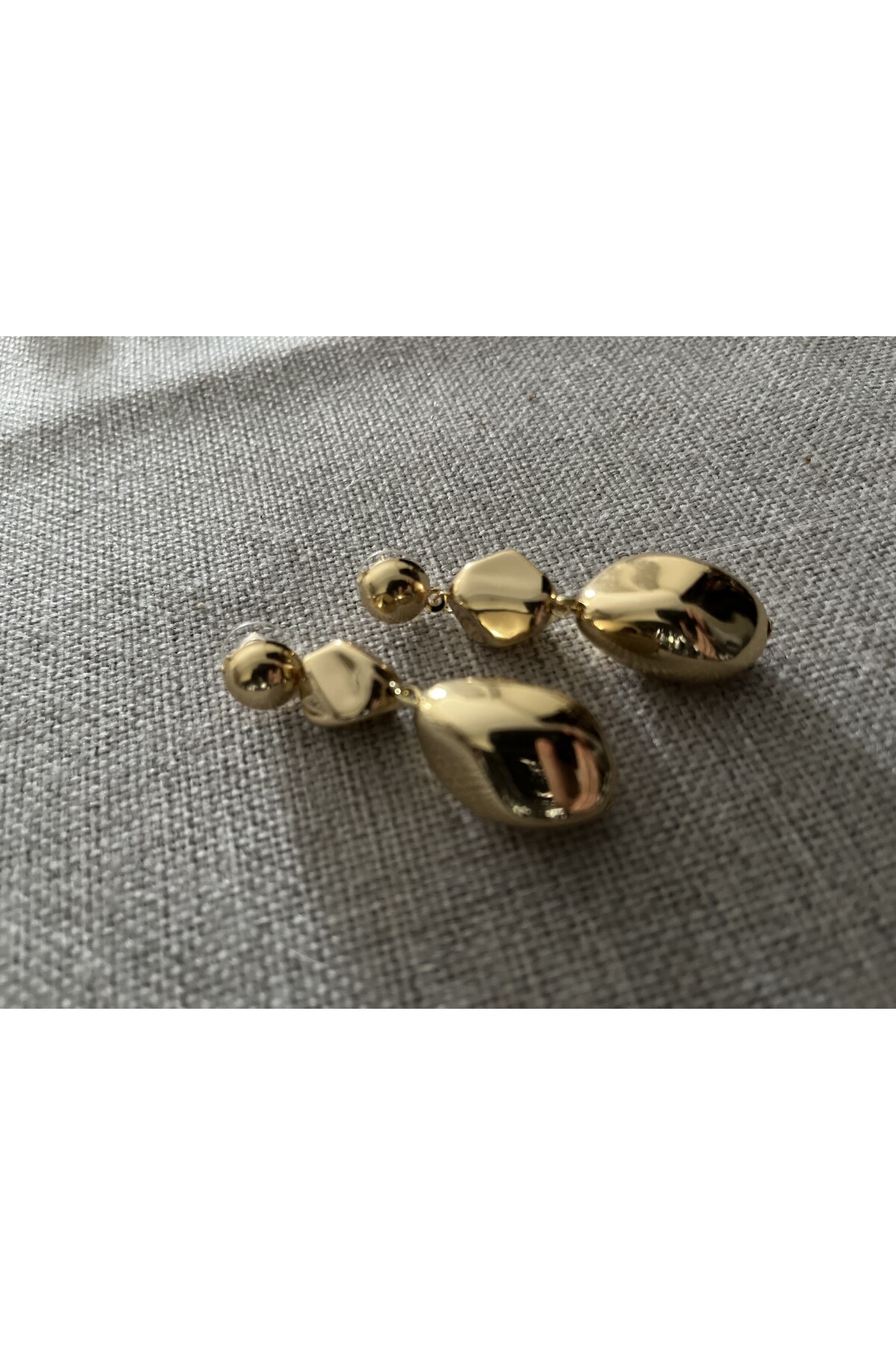 DOKULU SALINTILI GOLD KÜPE