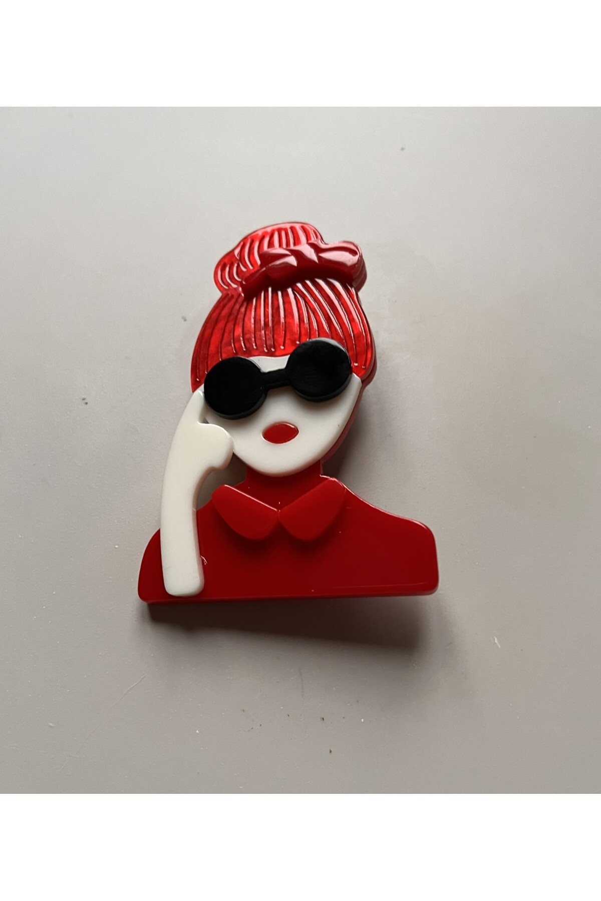 LADY IN RED BROŞ
