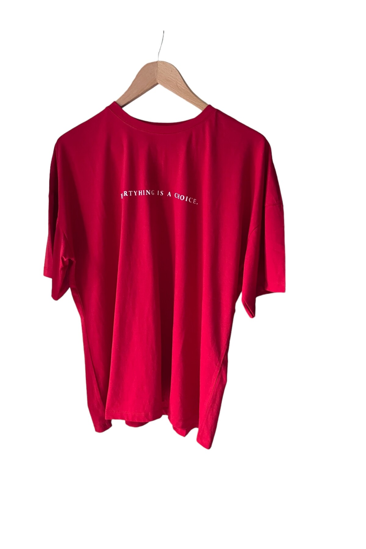 SLOGANLI KIRMIZI OVERSIZE TİŞÖRT