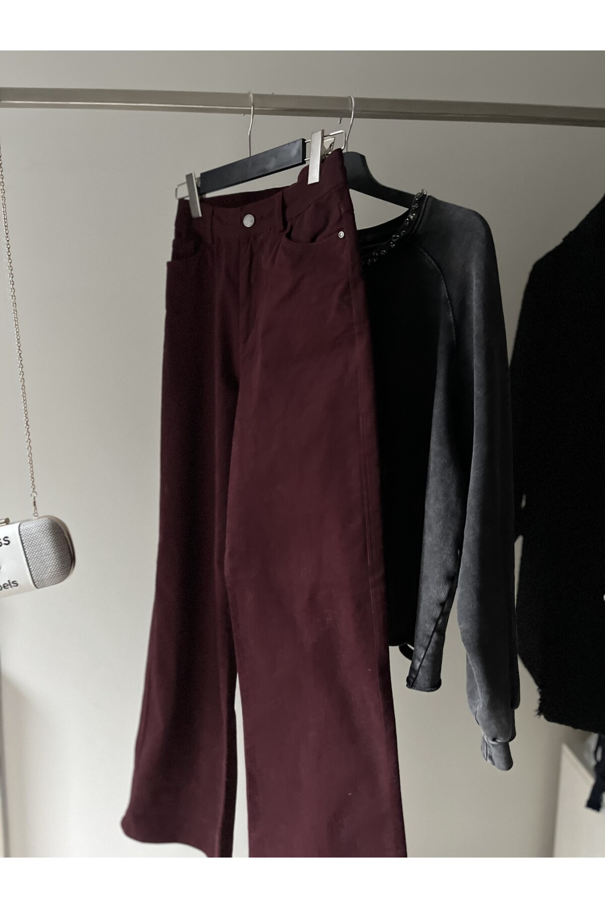 WIDE LEG SHADE OF RED I Premium