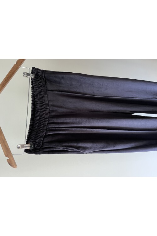SİYAH KADİFE WEEKEND PANTOLON