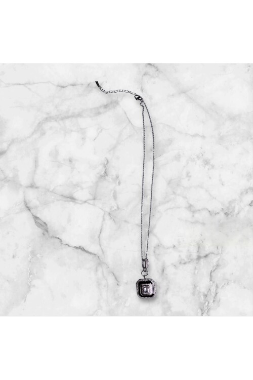 TAŞLI SİYAH MİNELİ VINCET KOLYE